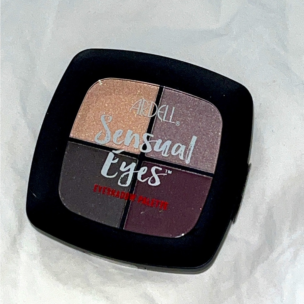 Ardell eyeshadow palette sensual eyes new